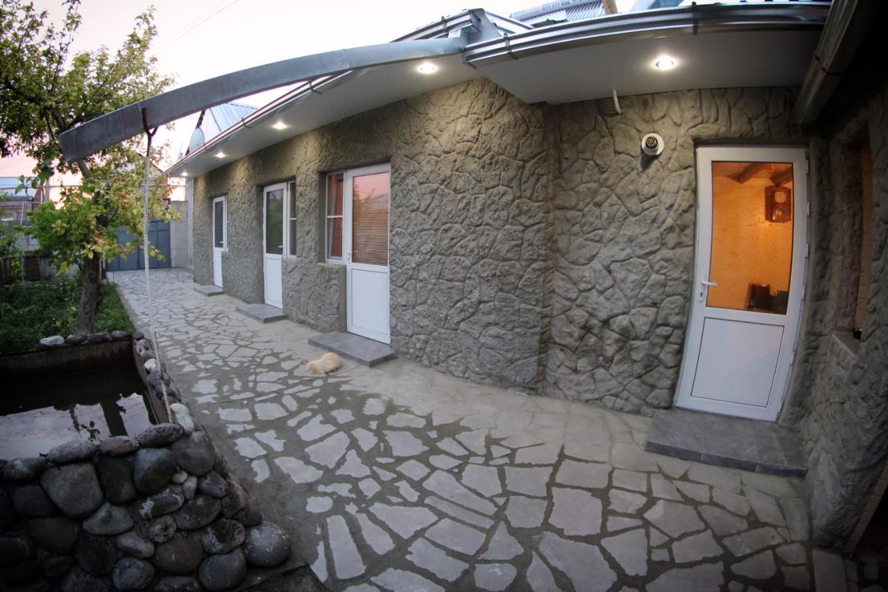 Vanand Guest House Gyumri Eksteriør bilde