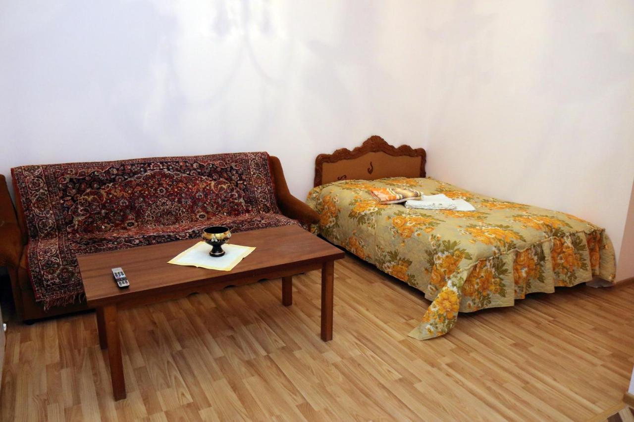 Vanand Guest House Gyumri Eksteriør bilde