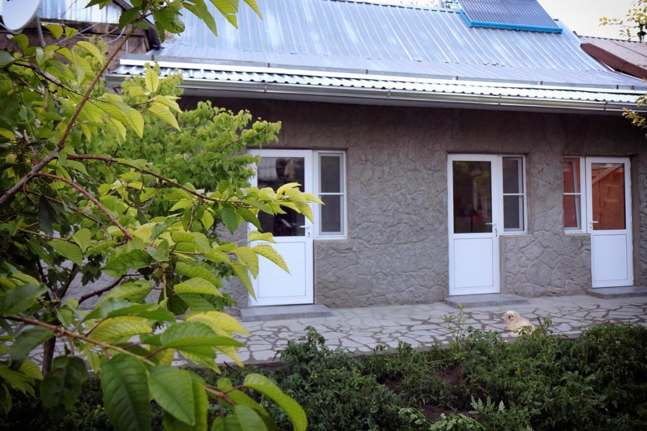 Vanand Guest House Gyumri Eksteriør bilde